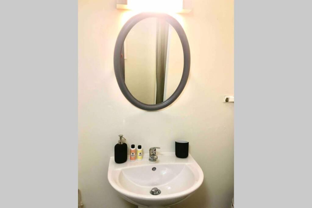 Superbe Studio Hyper Centre Proche Centre Hospitalier Appartement Maubeuge Buitenkant foto